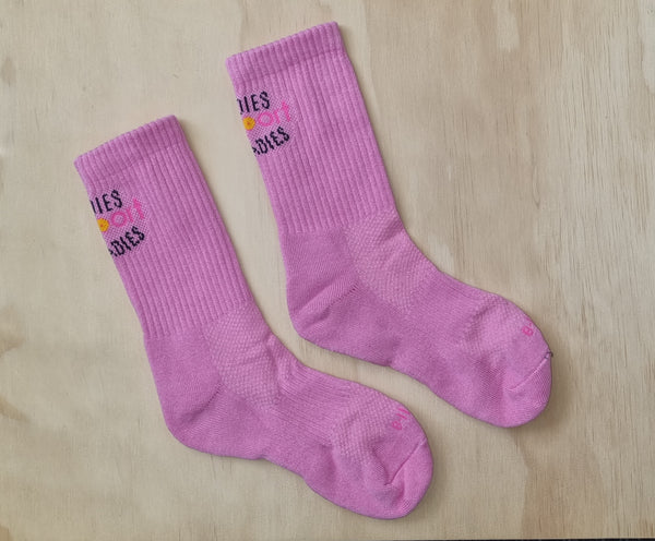 TRADIES SUPPORT THE LADIES CREW SOCKS